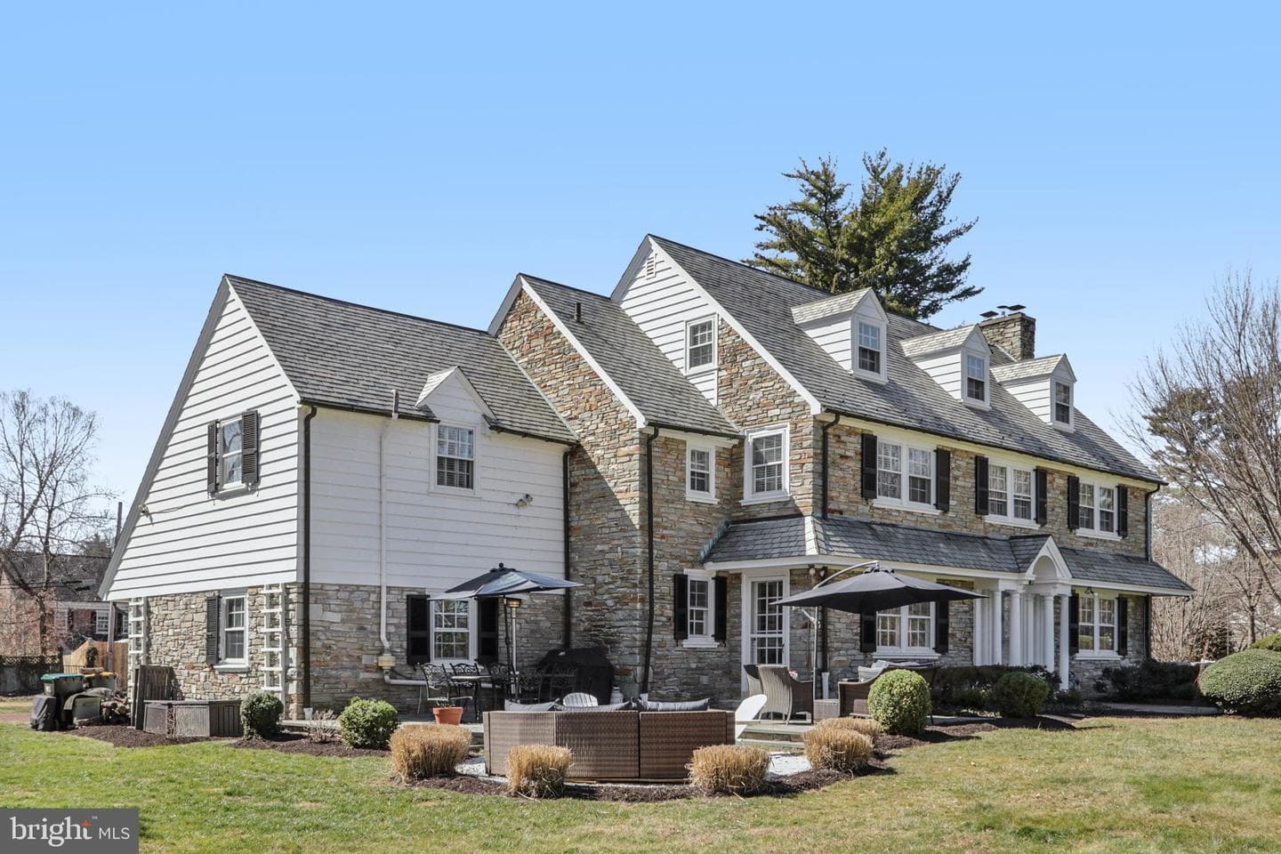 2211 Yardley photo 6