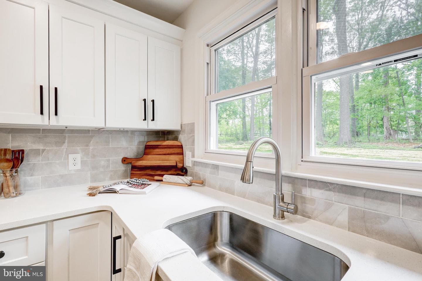 4928 Edgewood Road photo 12