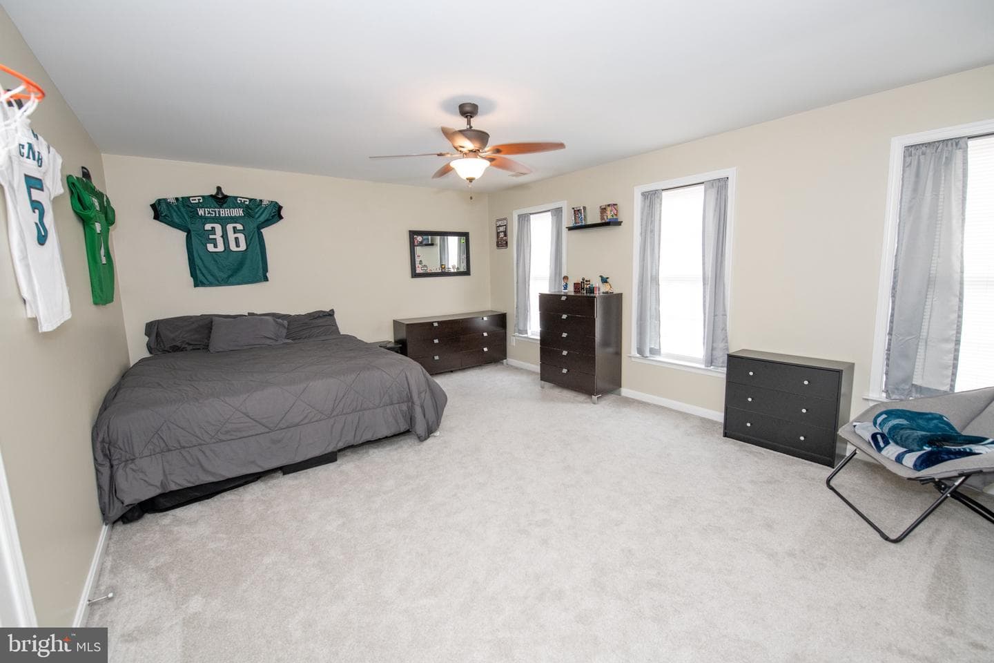 358 E Armstrong Drive photo 27