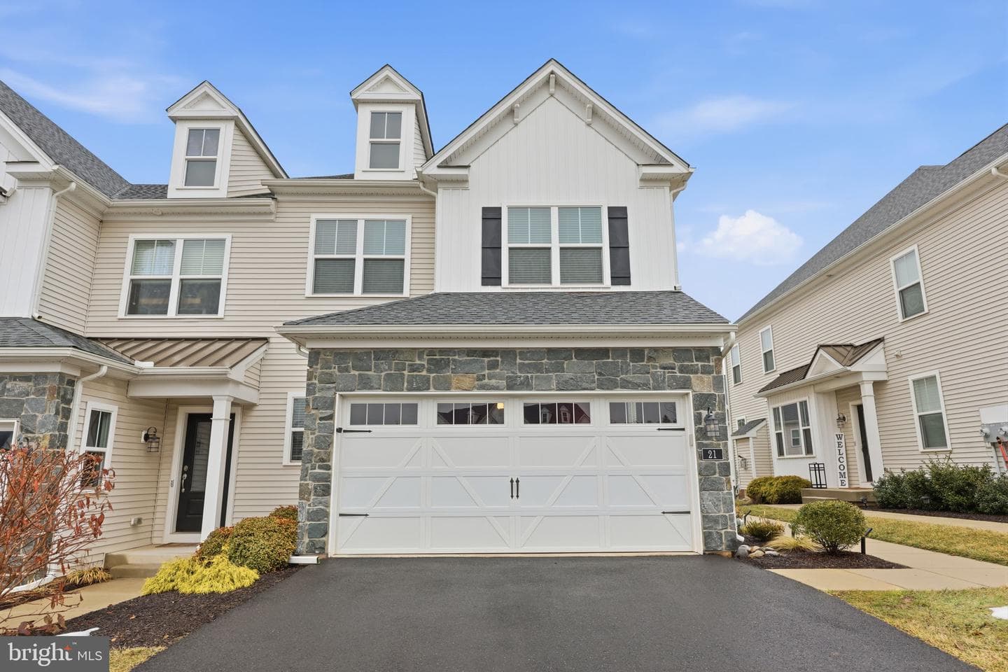 21 Spring Mill Drive photo 2