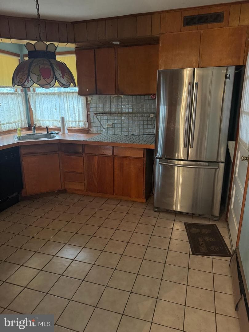 1429 County Line Road photo 9