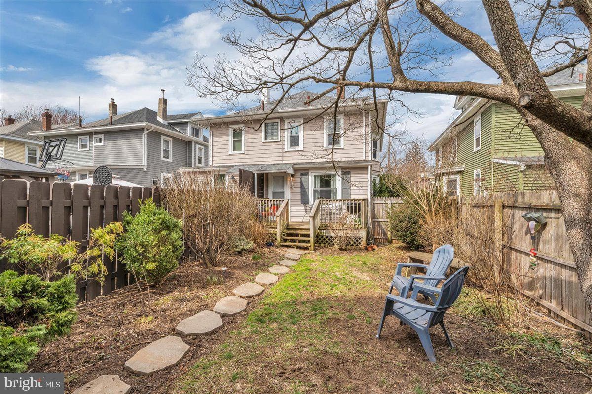 35 E Hendrickson Avenue photo 21