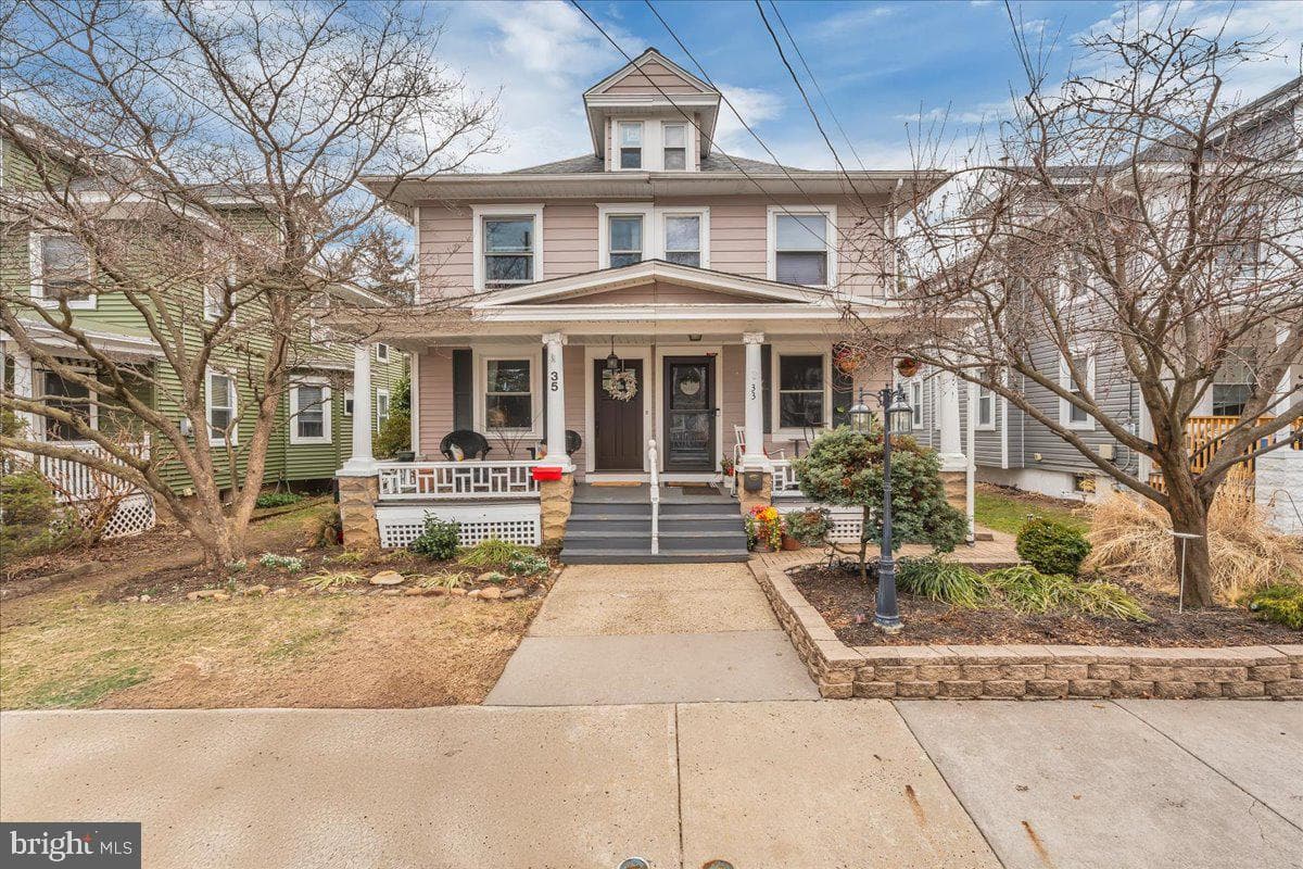 35 E Hendrickson Avenue photo 25