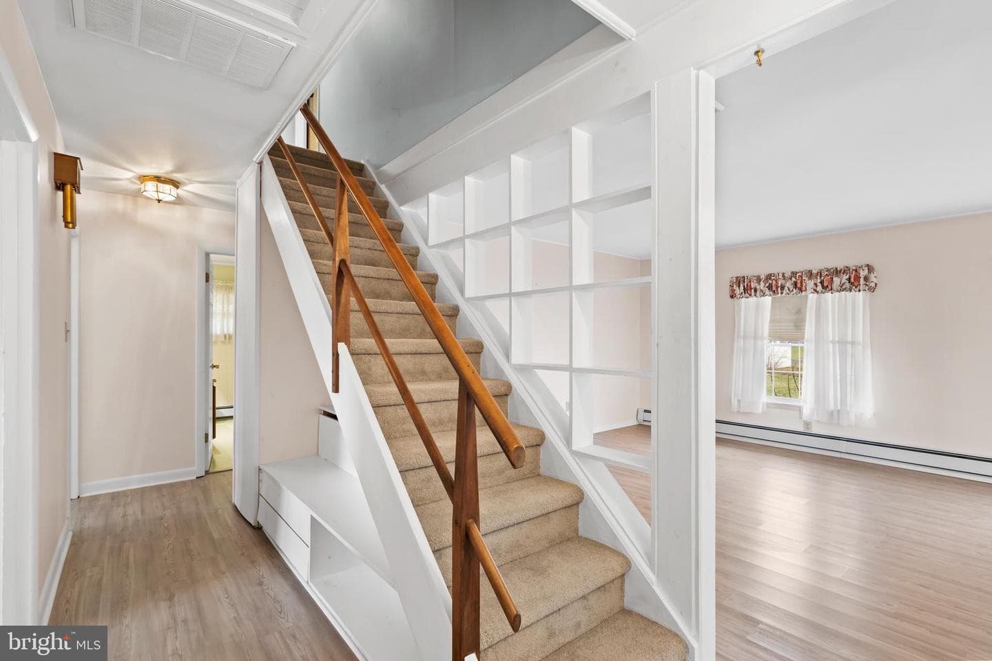 232 Forsythia Drive S #S photo 13