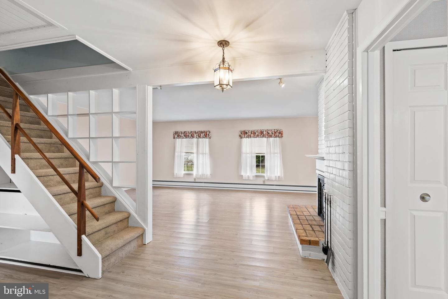 232 Forsythia Drive S #S photo 4
