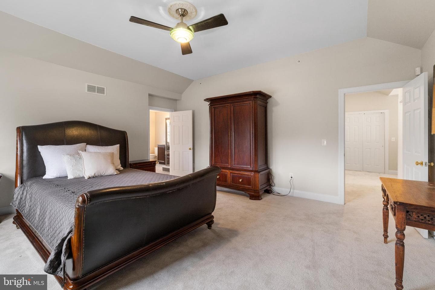 629 S Bellevue Avenue #b photo 24