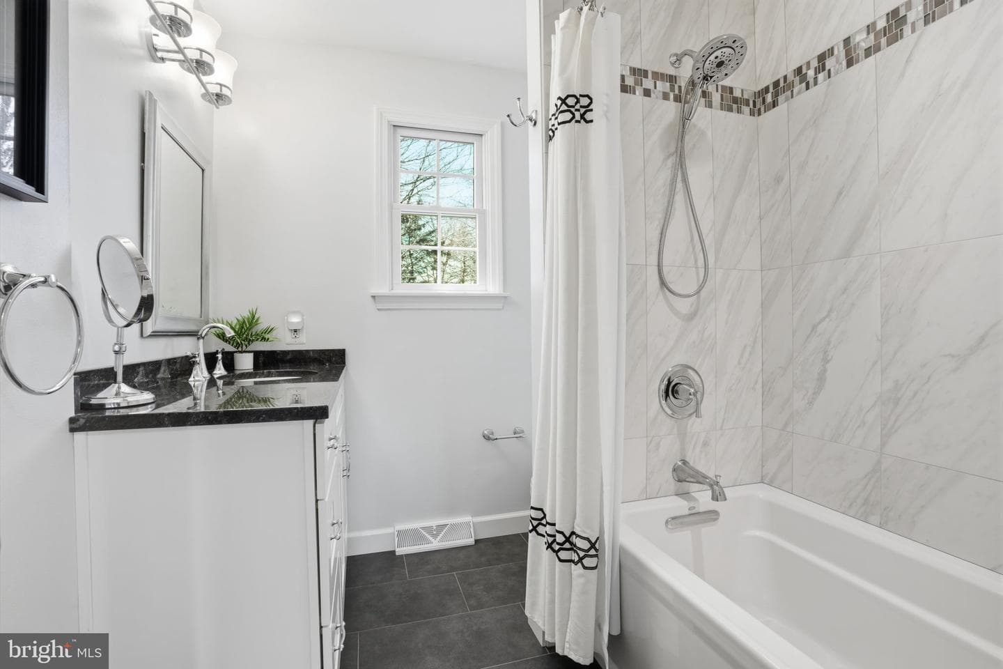 283 Greenview Road photo 22