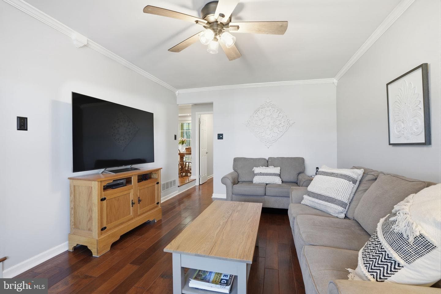 283 Greenview Road photo 5