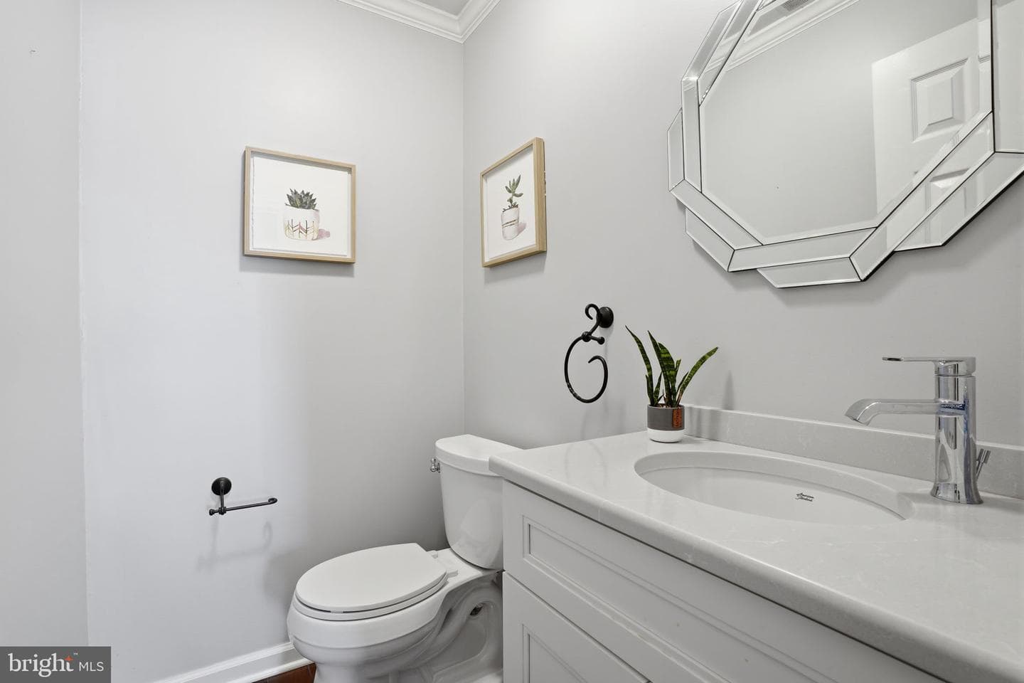 283 Greenview Road photo 7