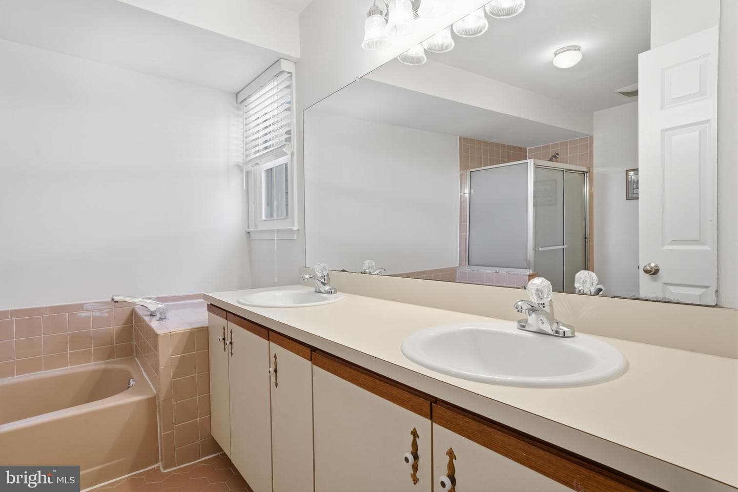 1565 Butterfly Court photo 26
