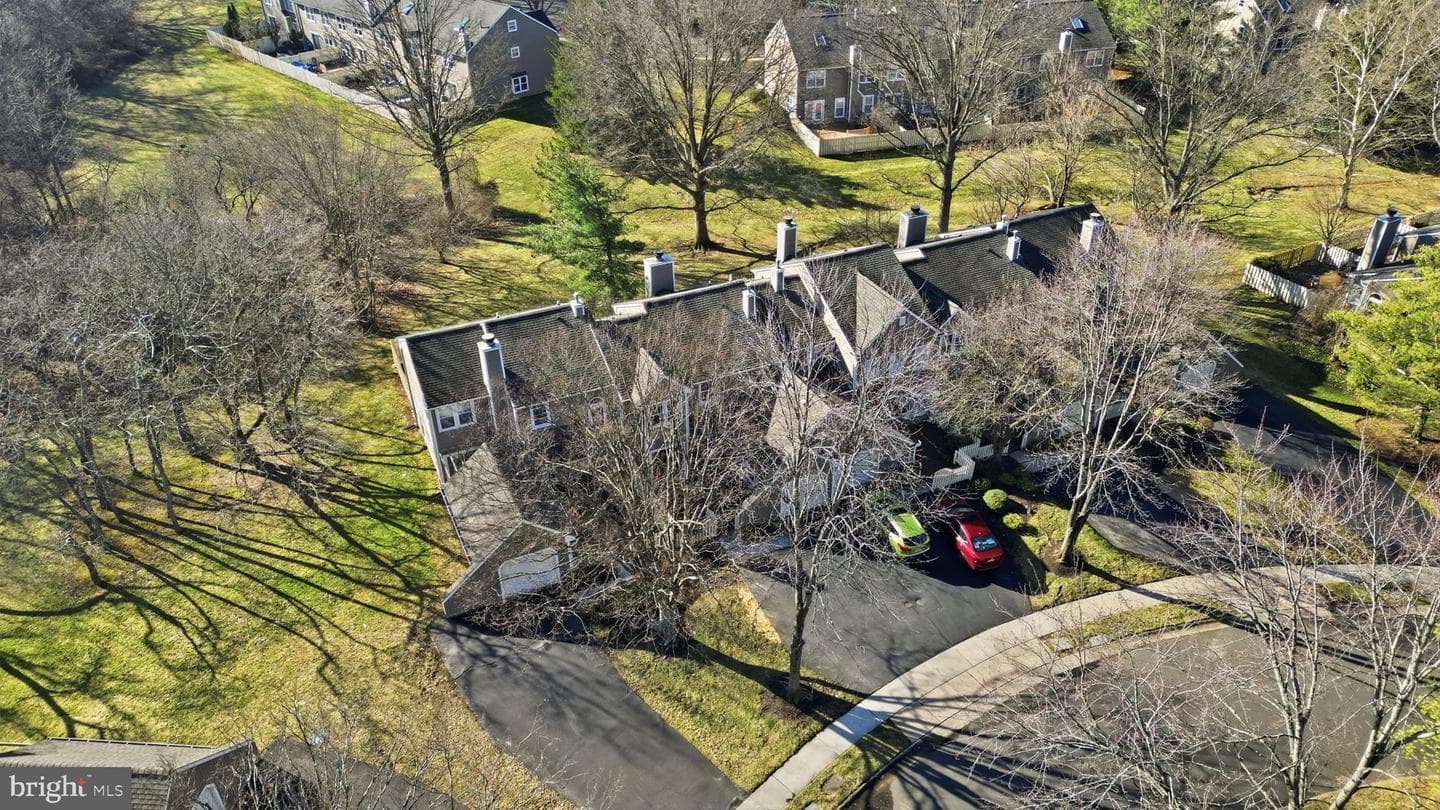 1565 Butterfly Court photo 41