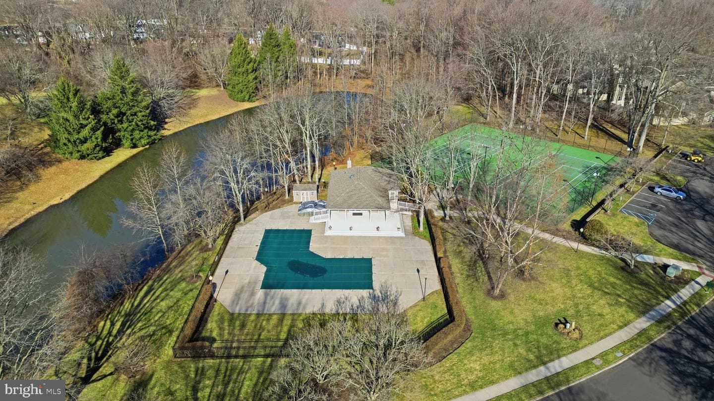 1565 Butterfly Court photo 45