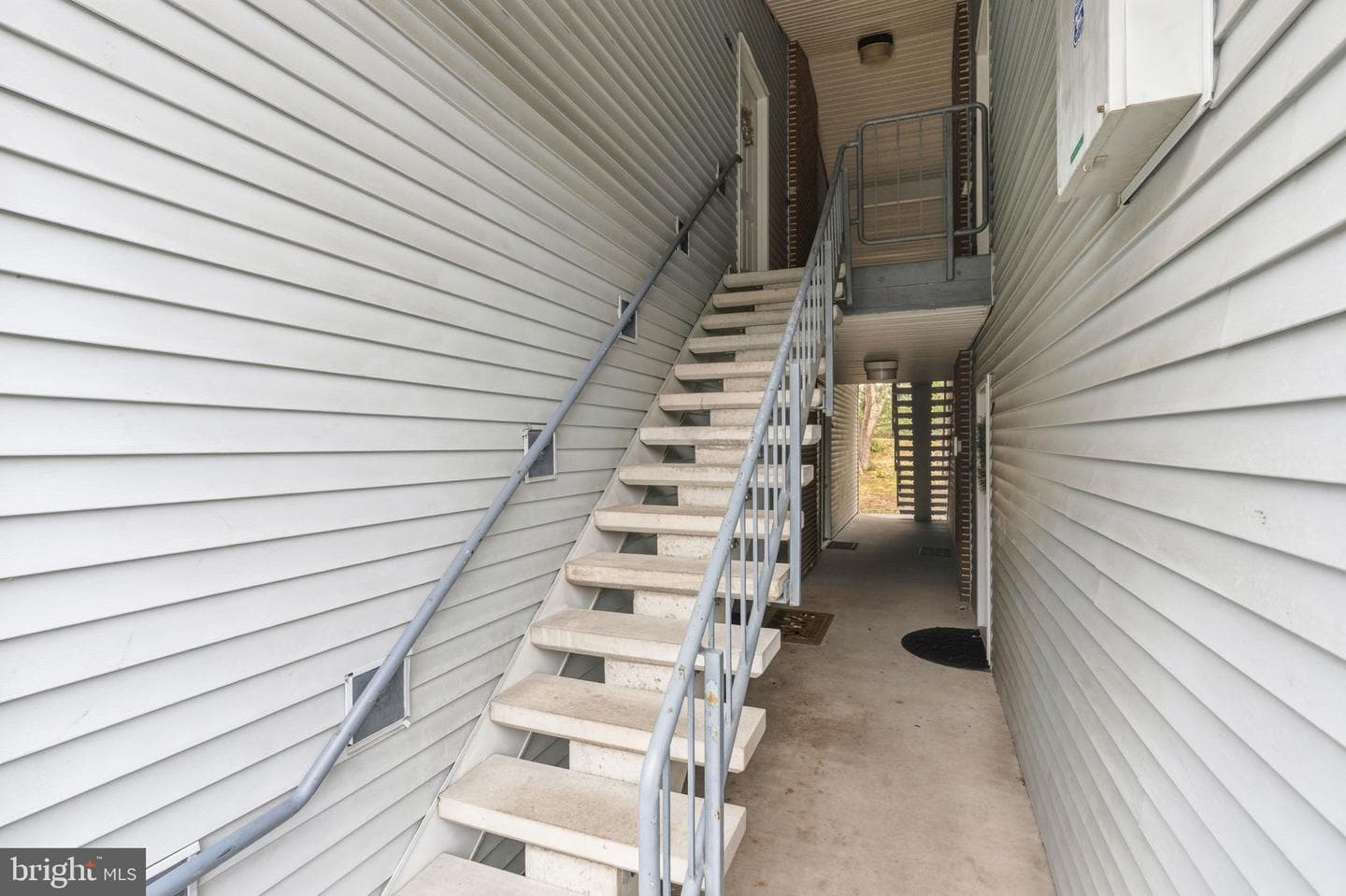 108 Diamond Drive photo 4