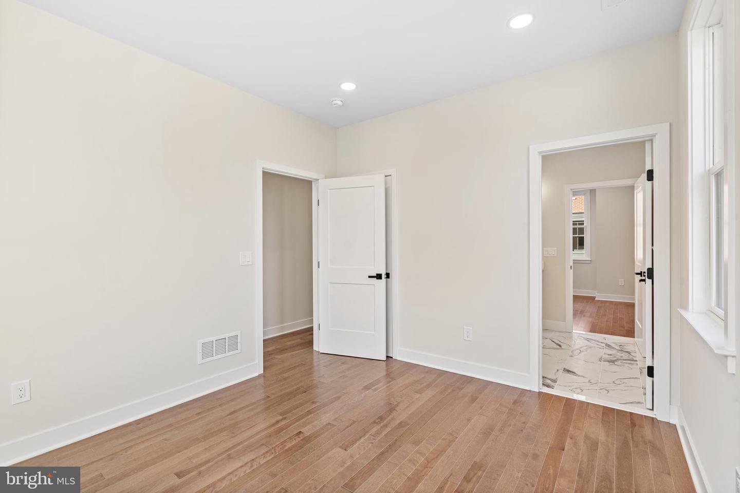 113 Thornton Lane photo 33