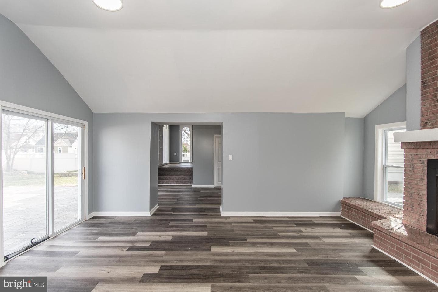 7105 N Radcliffe Street photo 26
