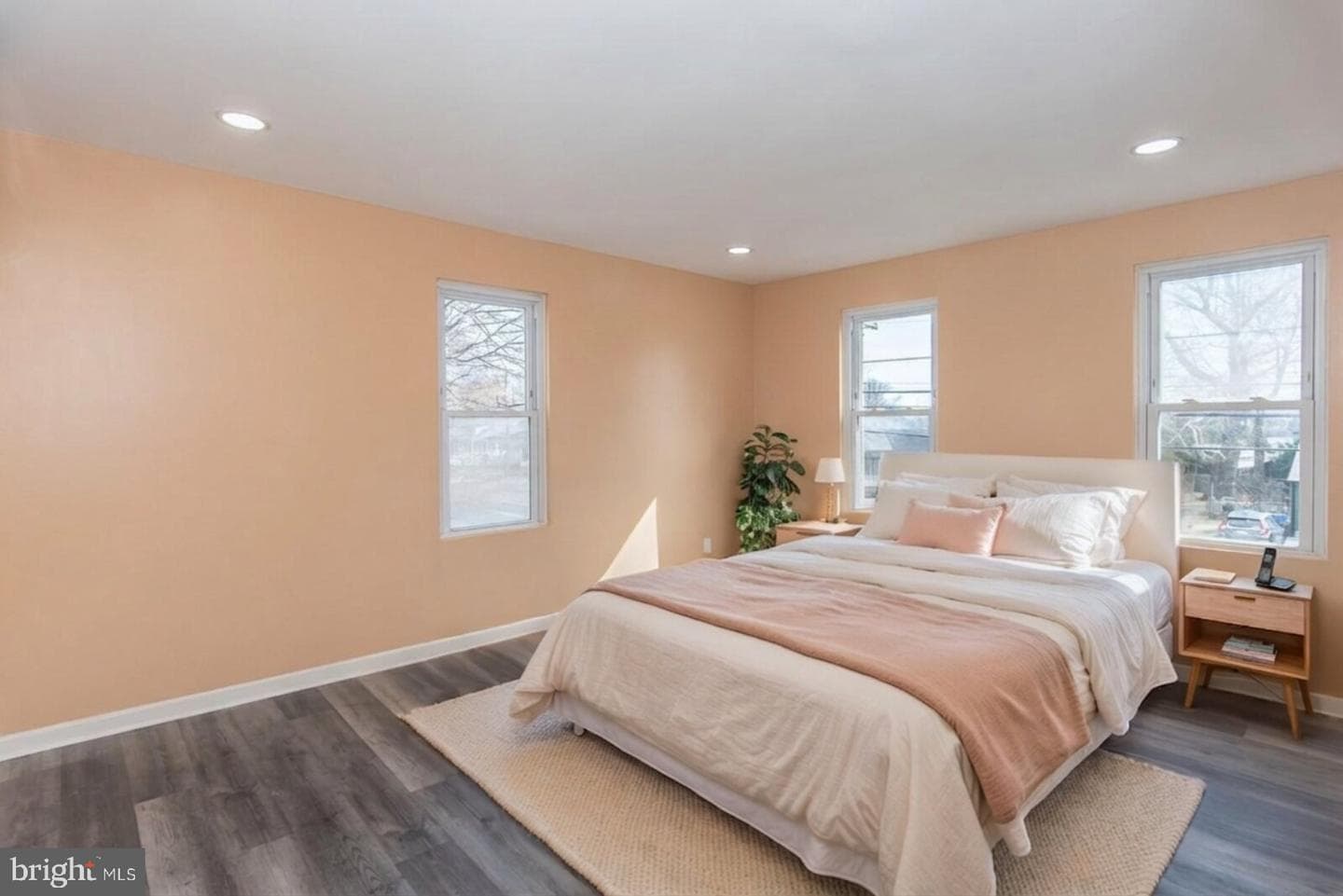7105 N Radcliffe Street photo 29