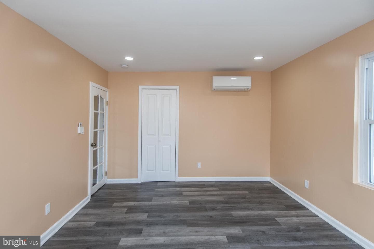 7105 N Radcliffe Street photo 31