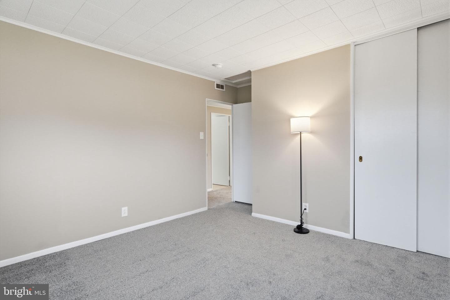 820 Auburn Road photo 14