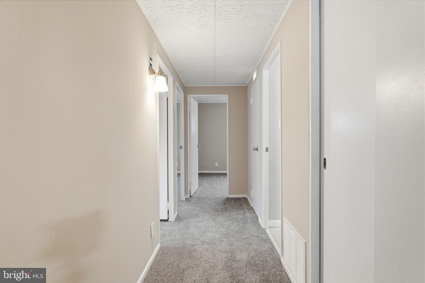 820 Auburn Road photo 16