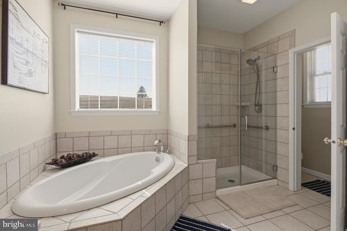 1525 Gateway Drive photo 17