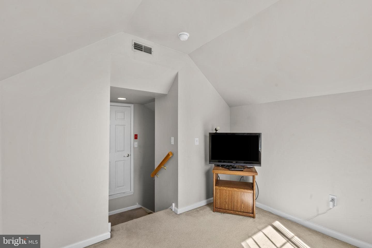 80 Avenrowe Court photo 23