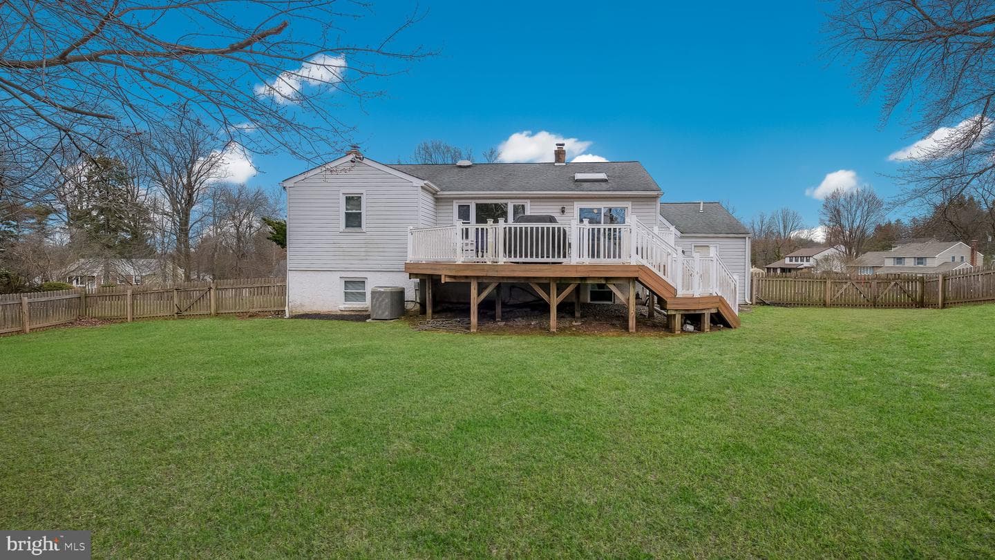 79 W Buttonwood Dr photo 41