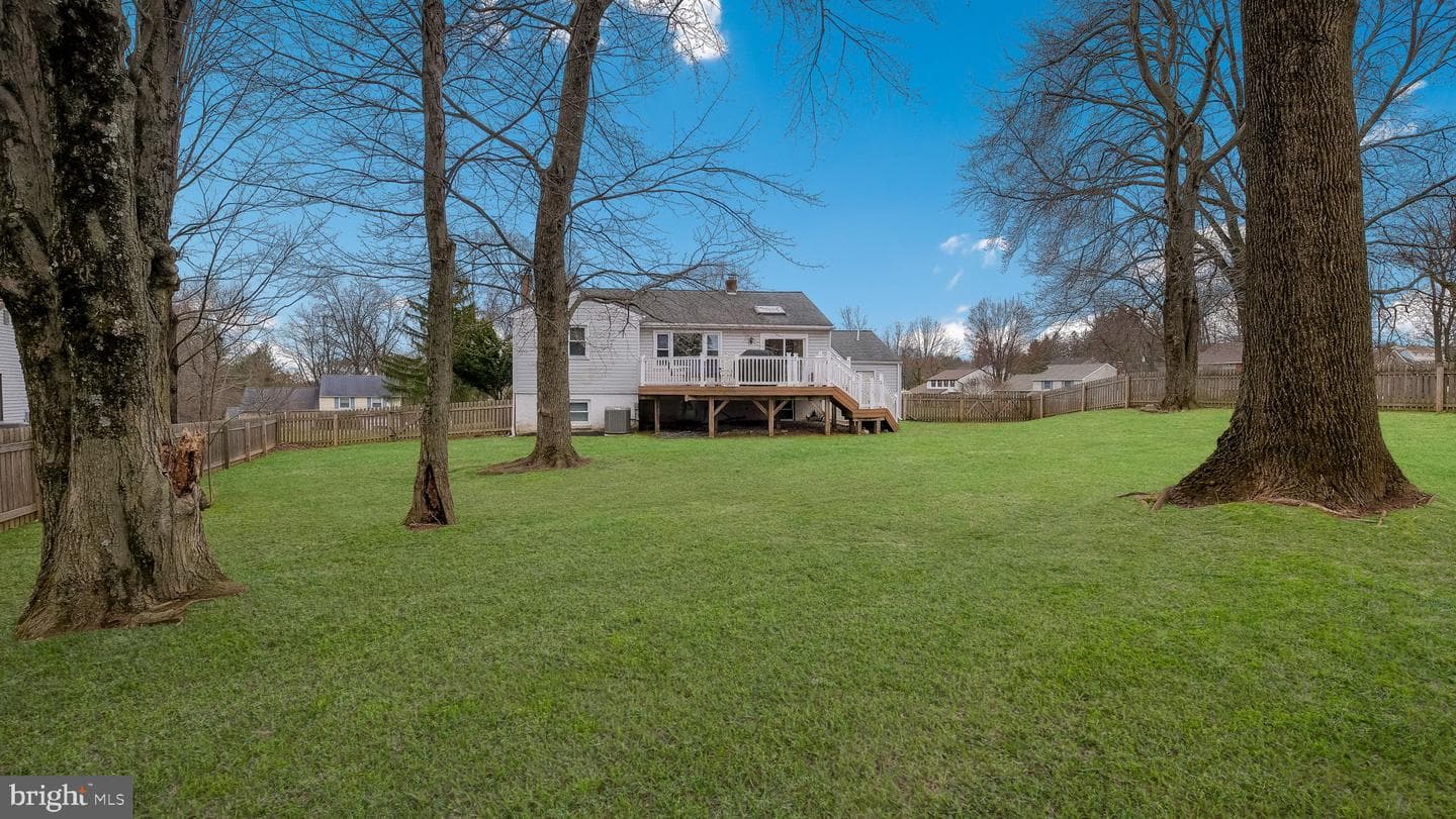 79 W Buttonwood Dr photo 42