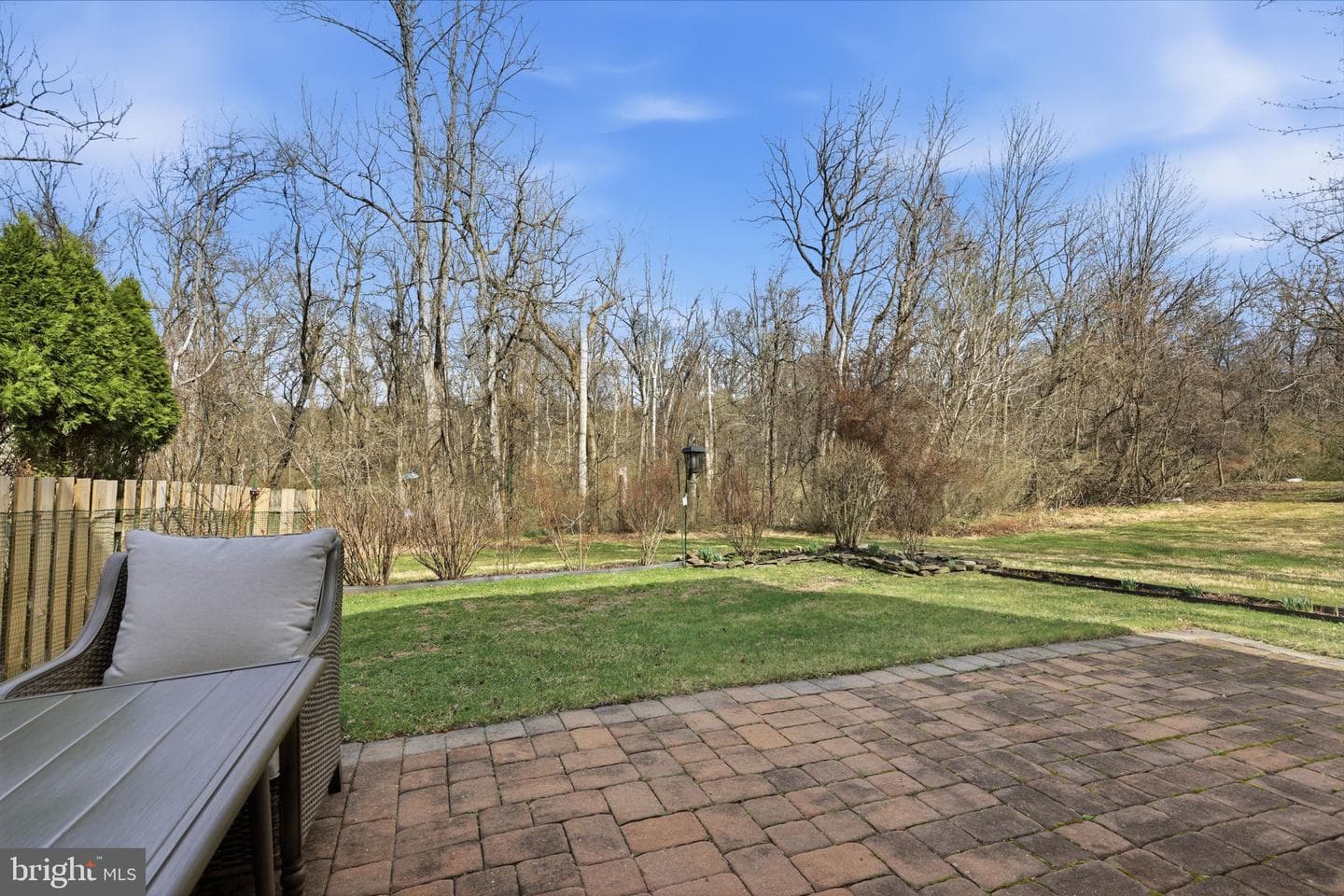 2125 Weybridge Commons photo 7