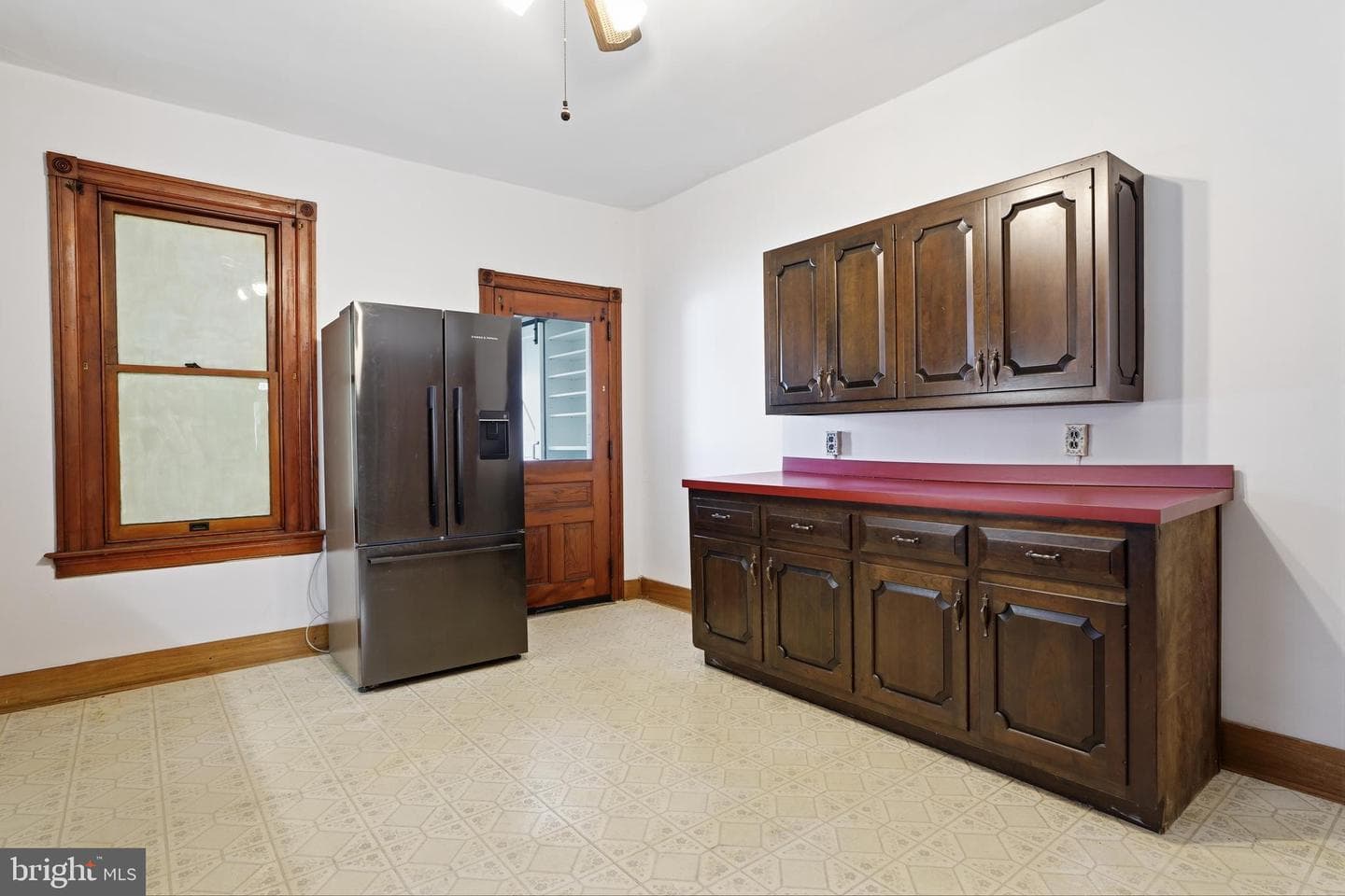 629 Juniper Street photo 15