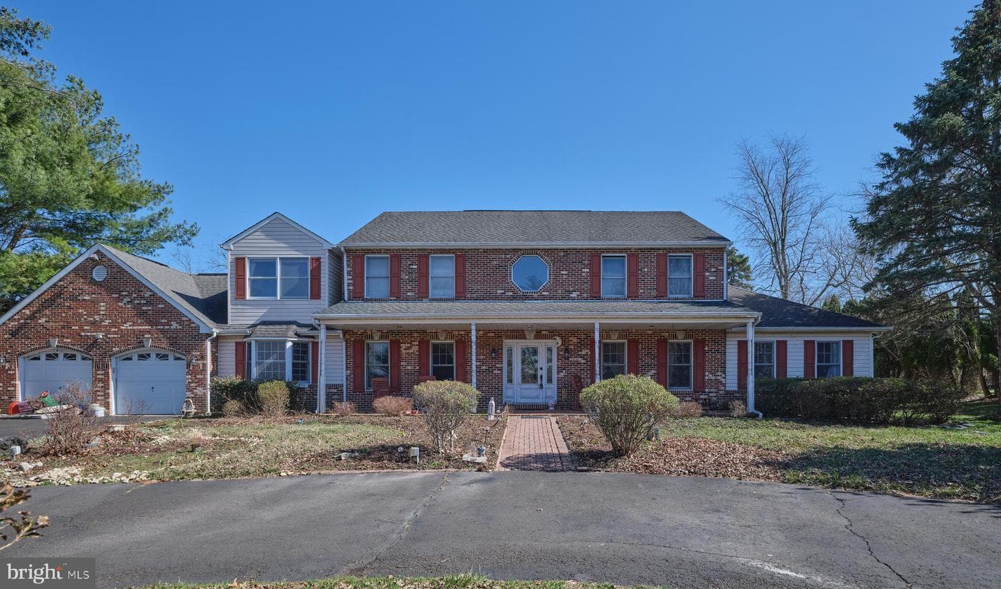16 Timothy Drive photo 2