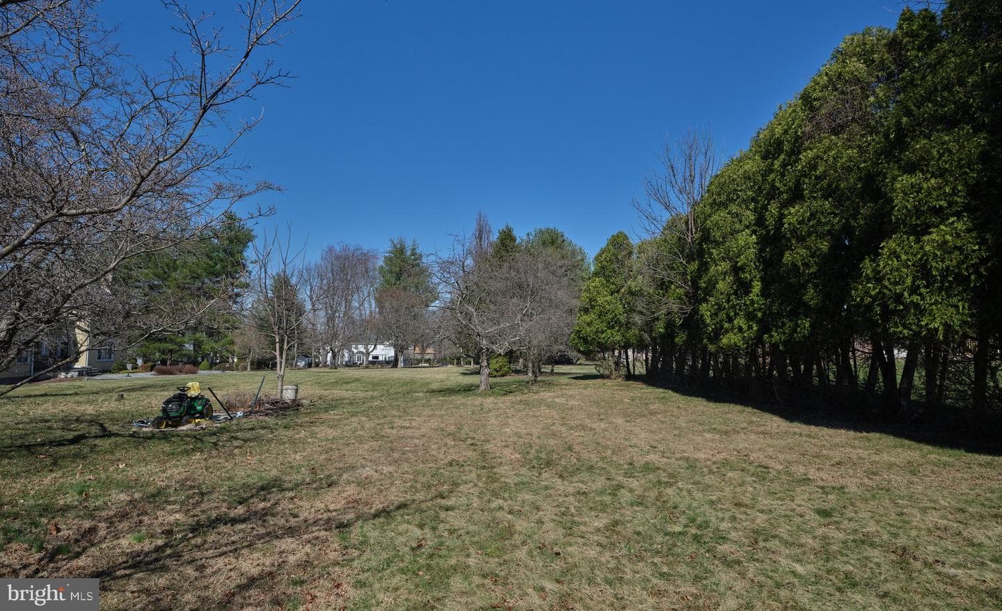 16 Timothy Drive photo 3