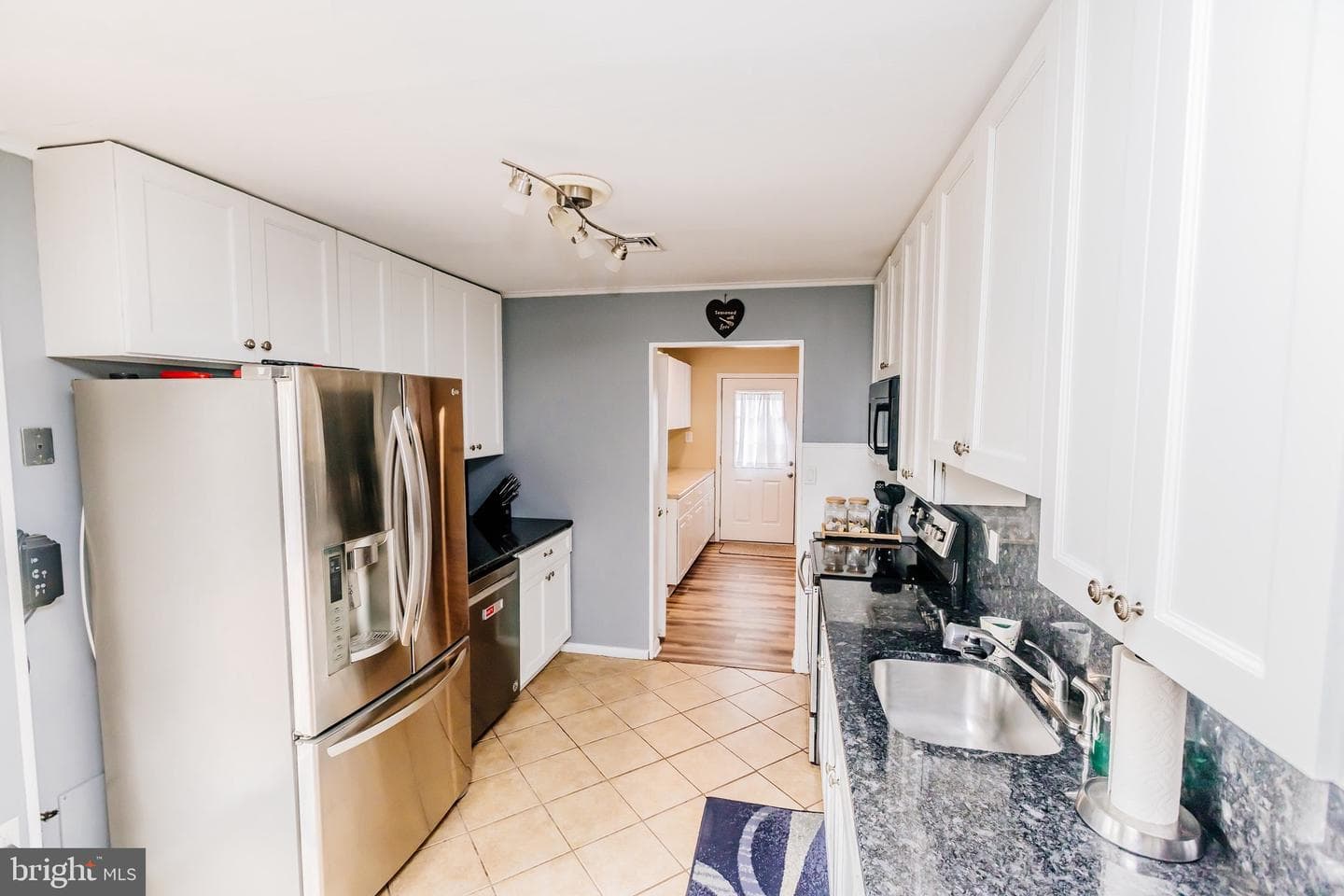 630 Beaumont Road photo 17