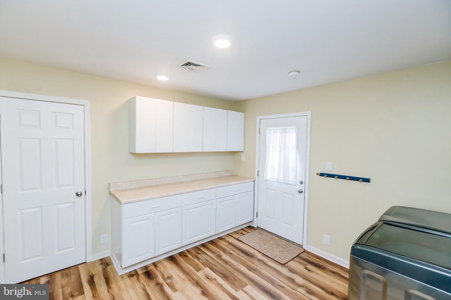 630 Beaumont Road photo 18
