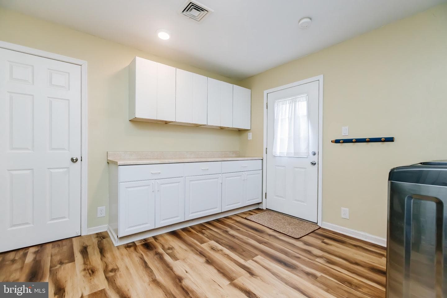 630 Beaumont Road photo 19
