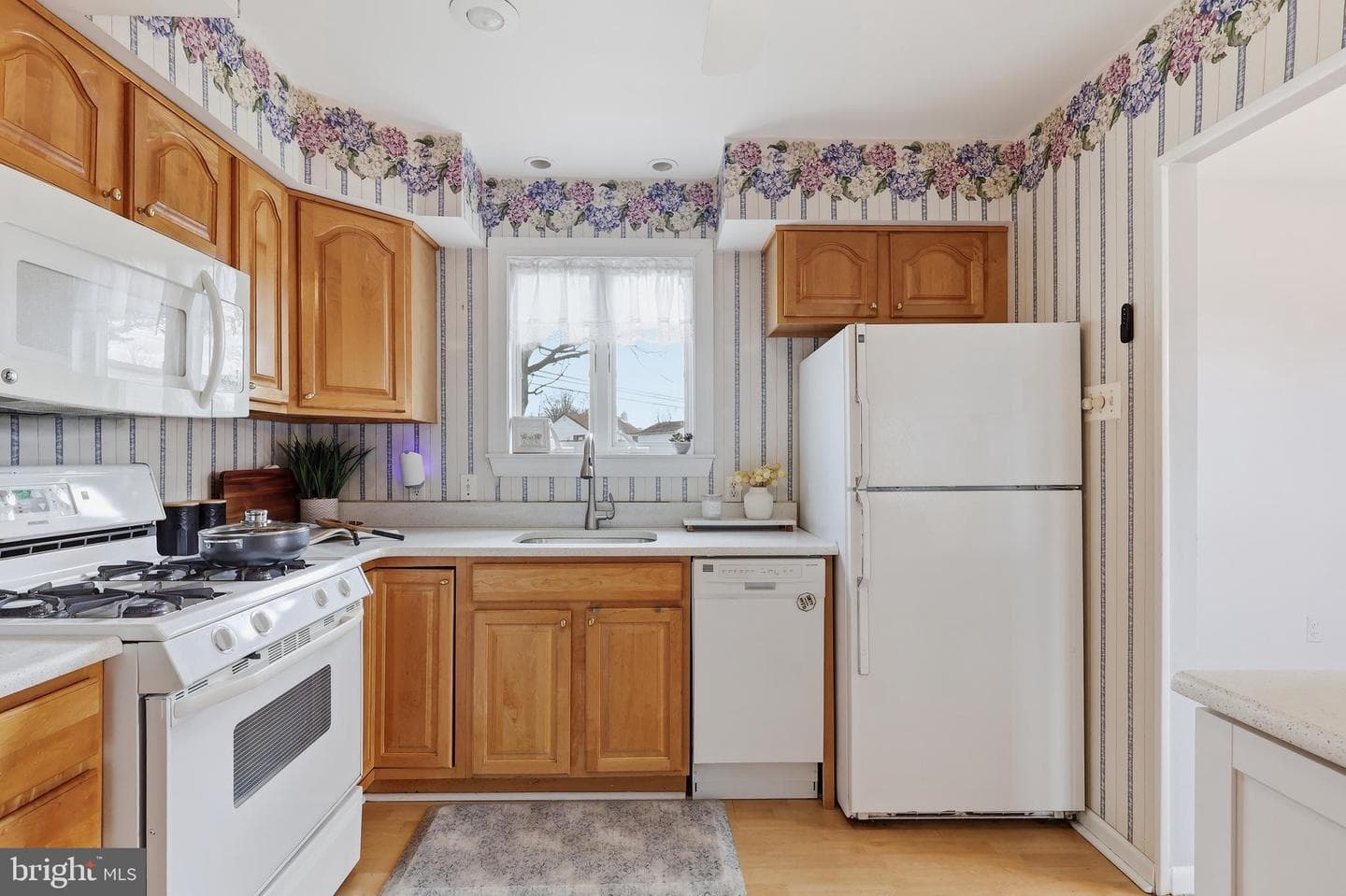 327 S Norristown Road photo 10