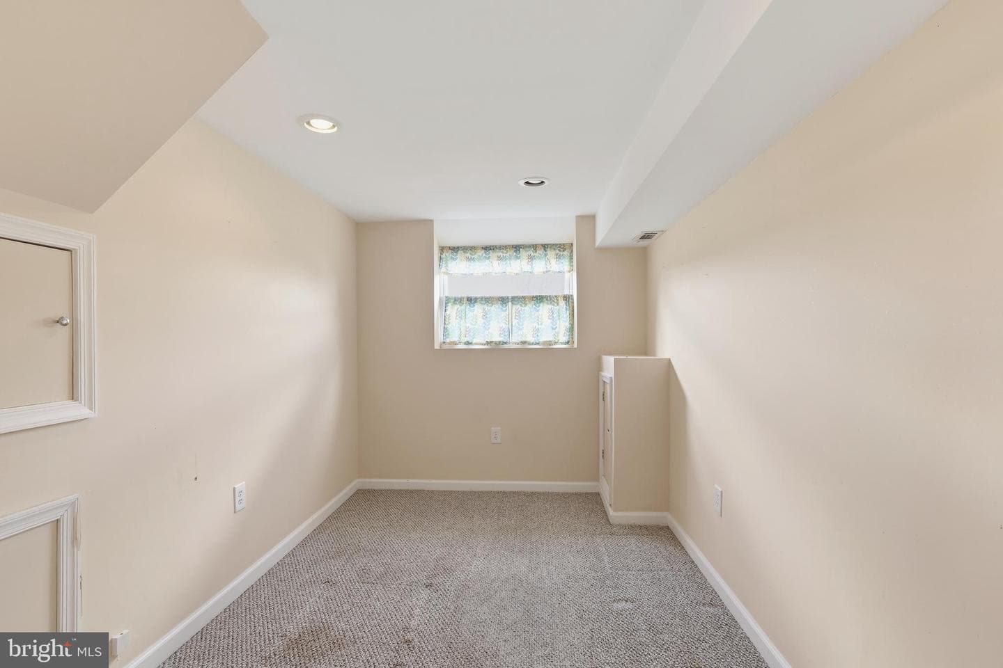 327 S Norristown Road photo 21