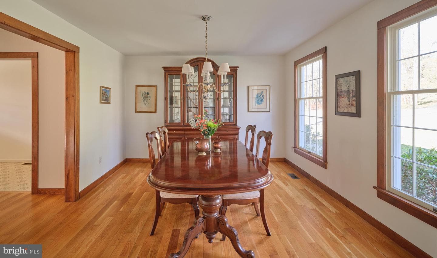 6724 Upper York Road photo 10