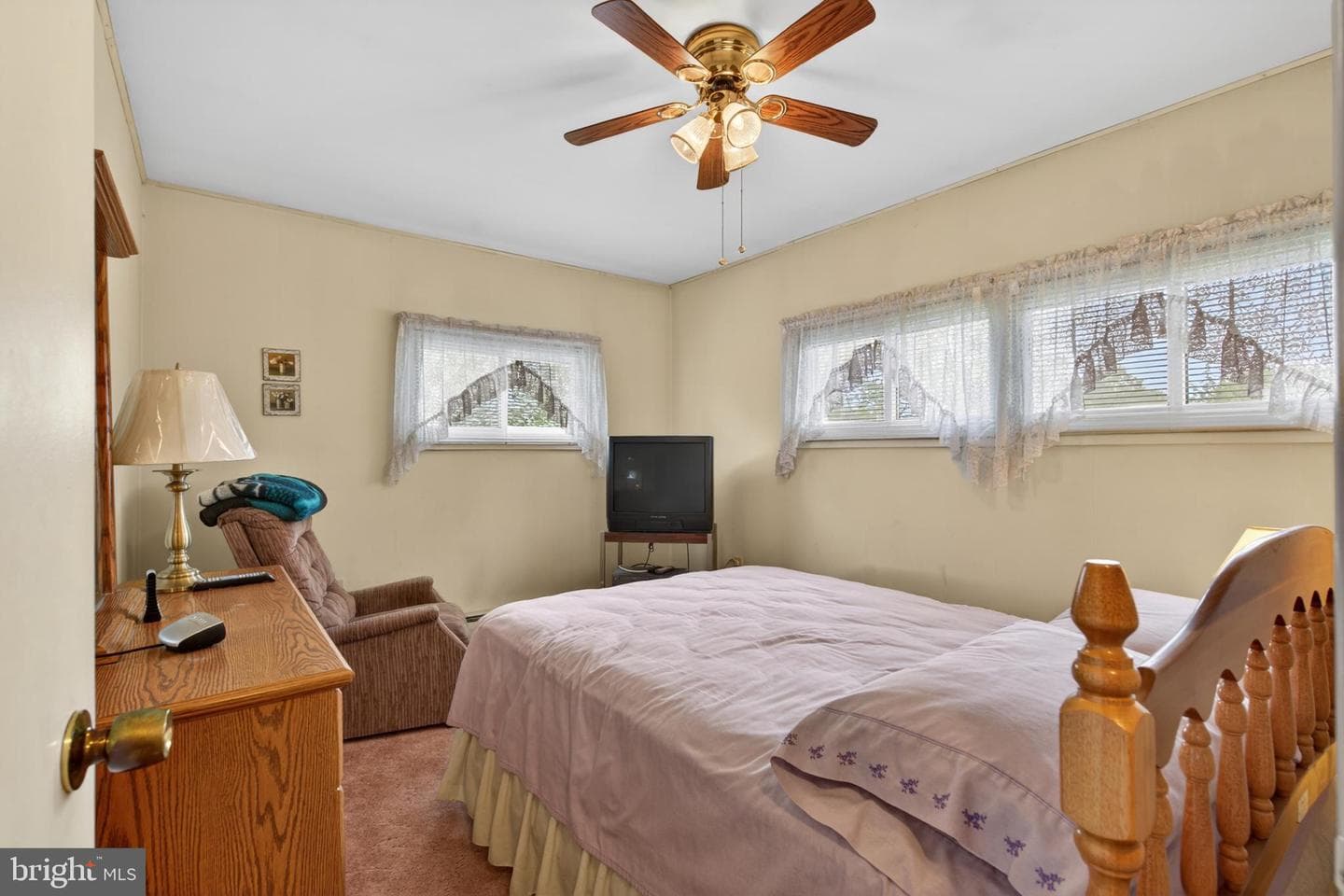 2 Silver Birch Lane photo 18