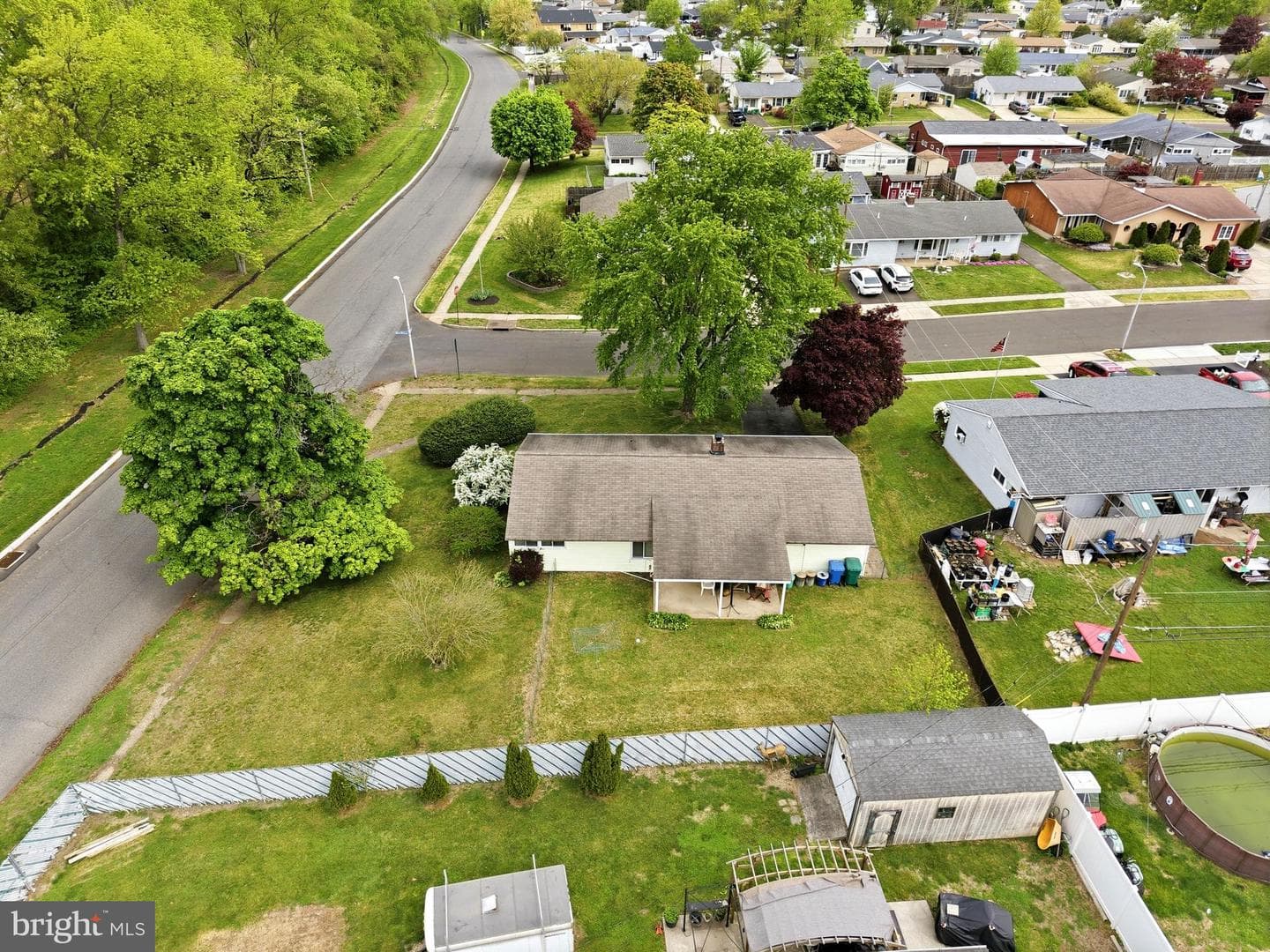 2 Silver Birch Lane photo 28