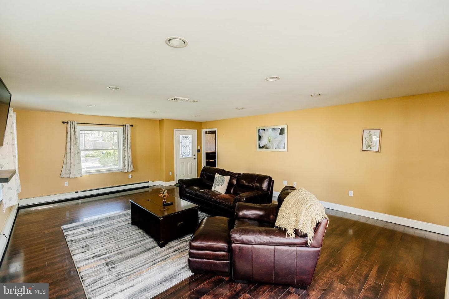 35 Mimosa Lane photo 4