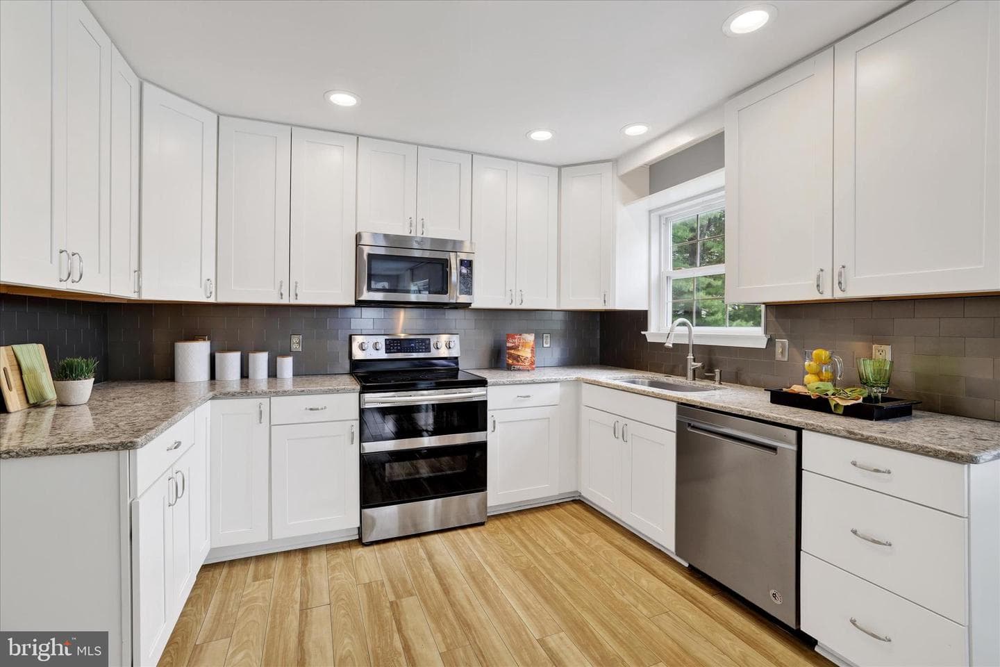 3901 Daystar Drive photo 19
