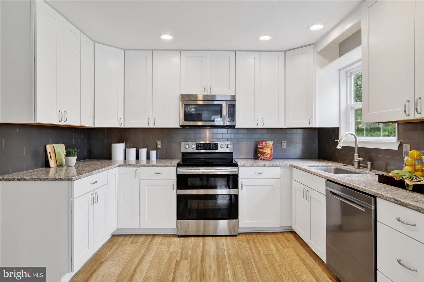 3901 Daystar Drive photo 20