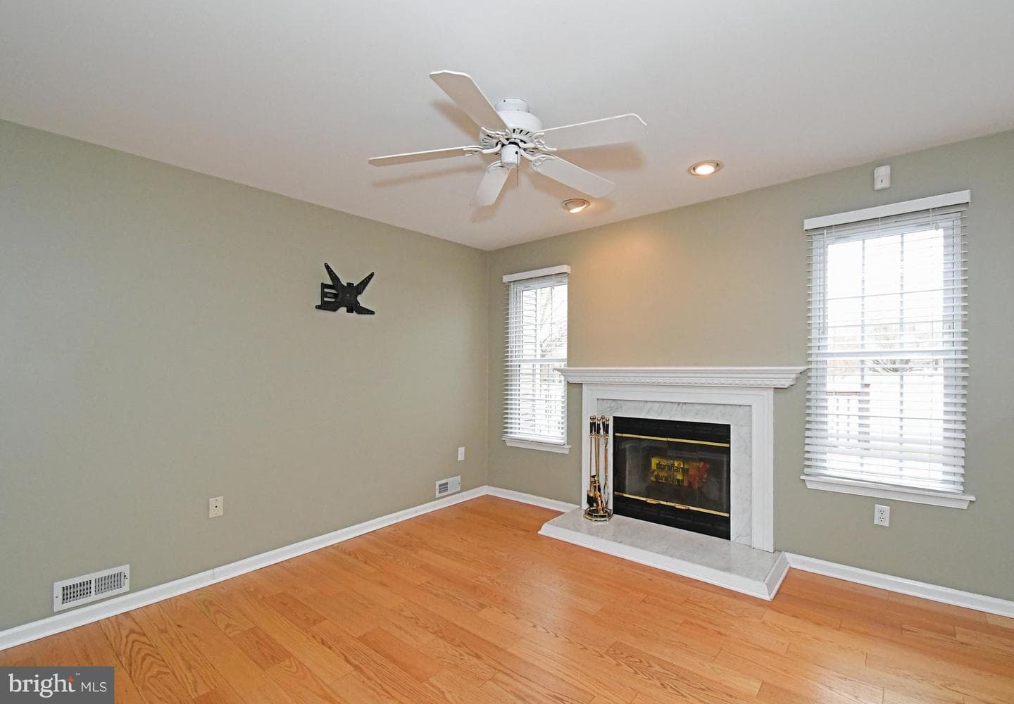 82 Honey Locust Lane photo 14