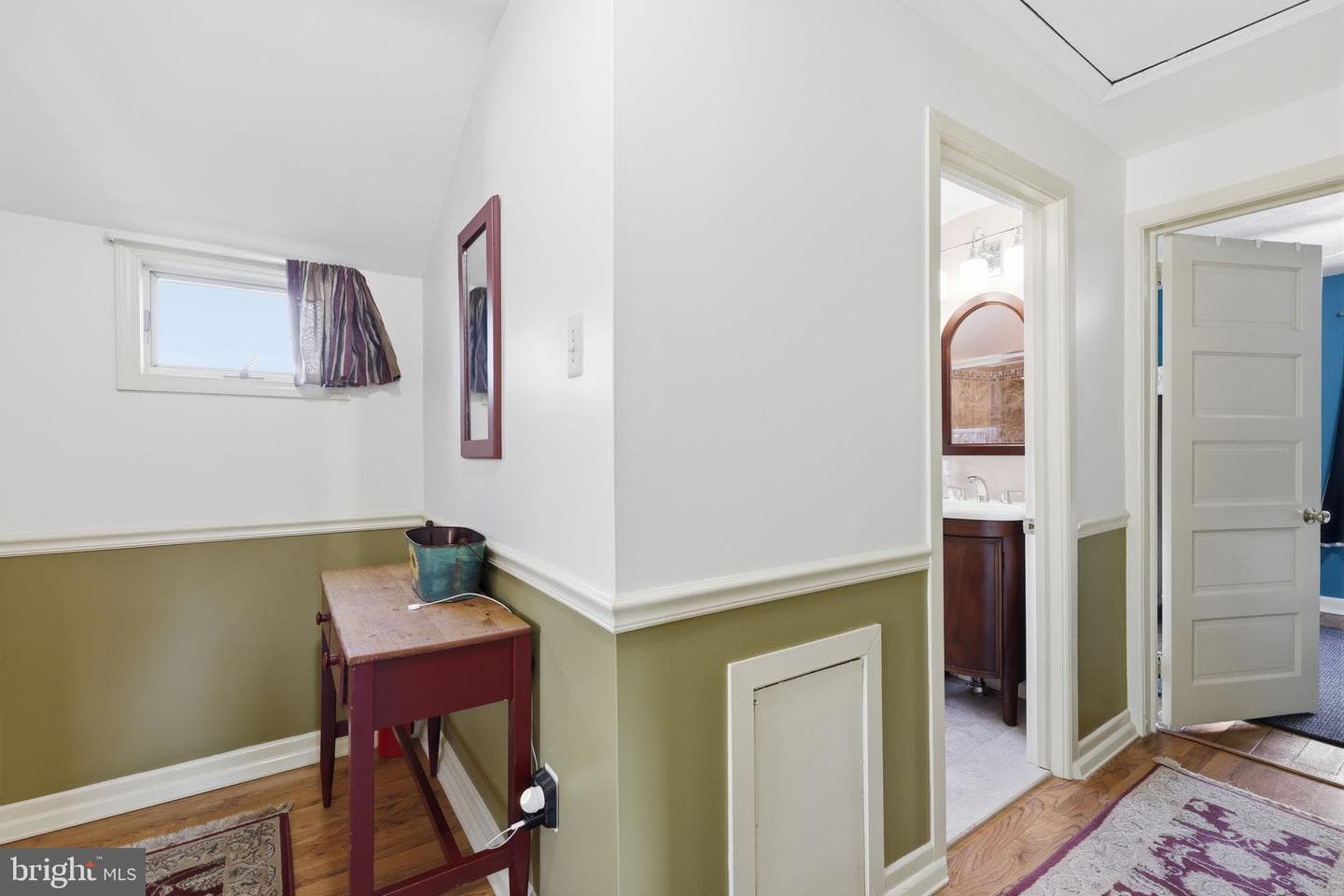 801 Cybus Way photo 32