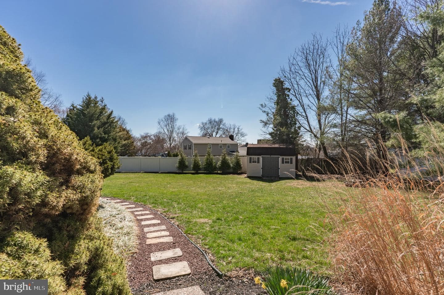 28 W Hillcrest Avenue photo 13