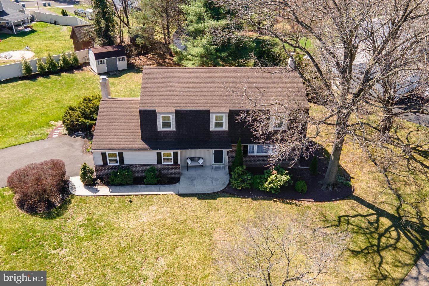 28 W Hillcrest Avenue photo 3