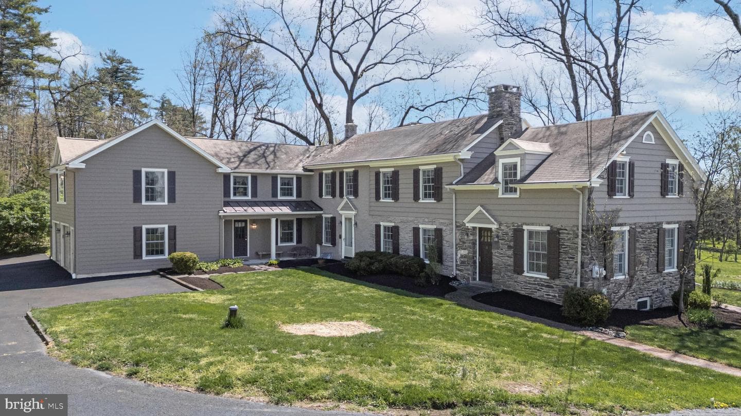 1193 Swamp Road photo 2