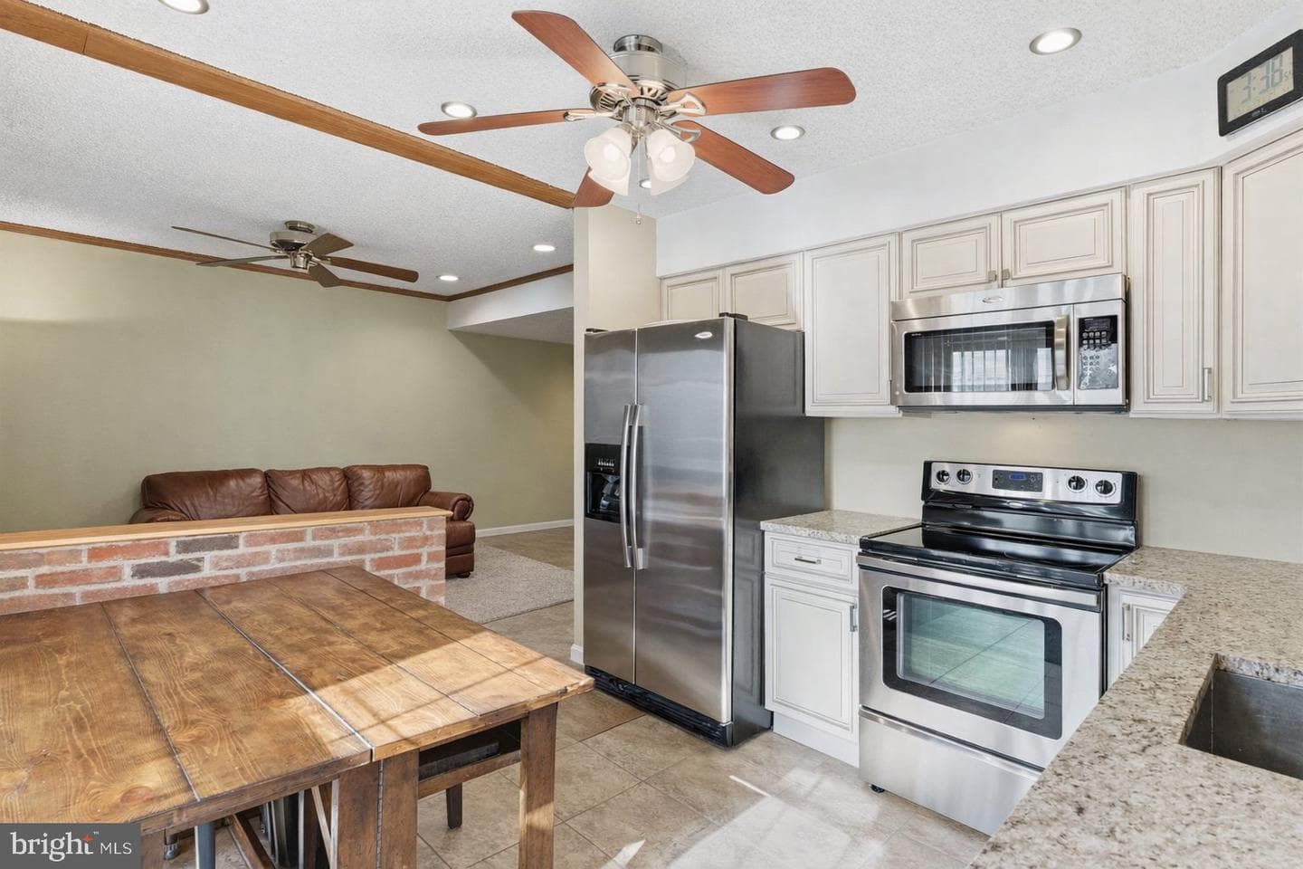 2500 Alexis Court photo 15