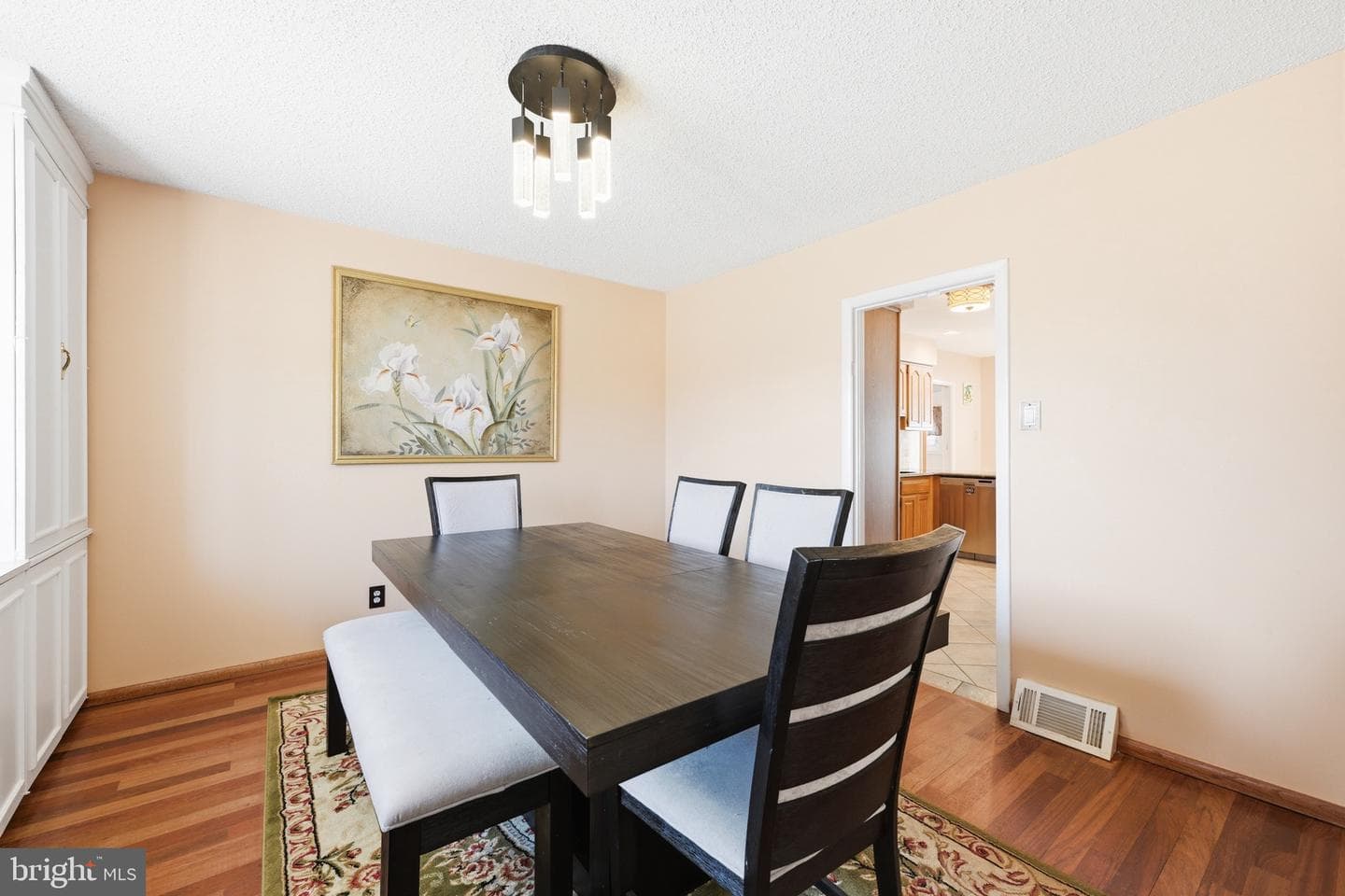 1087 Roberts Road photo 6