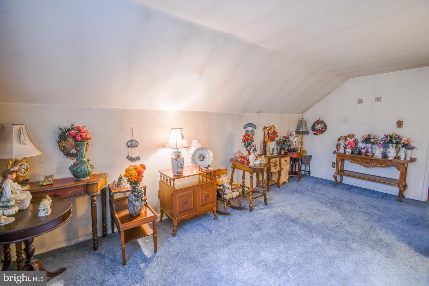220 Hampshire Drive photo 12